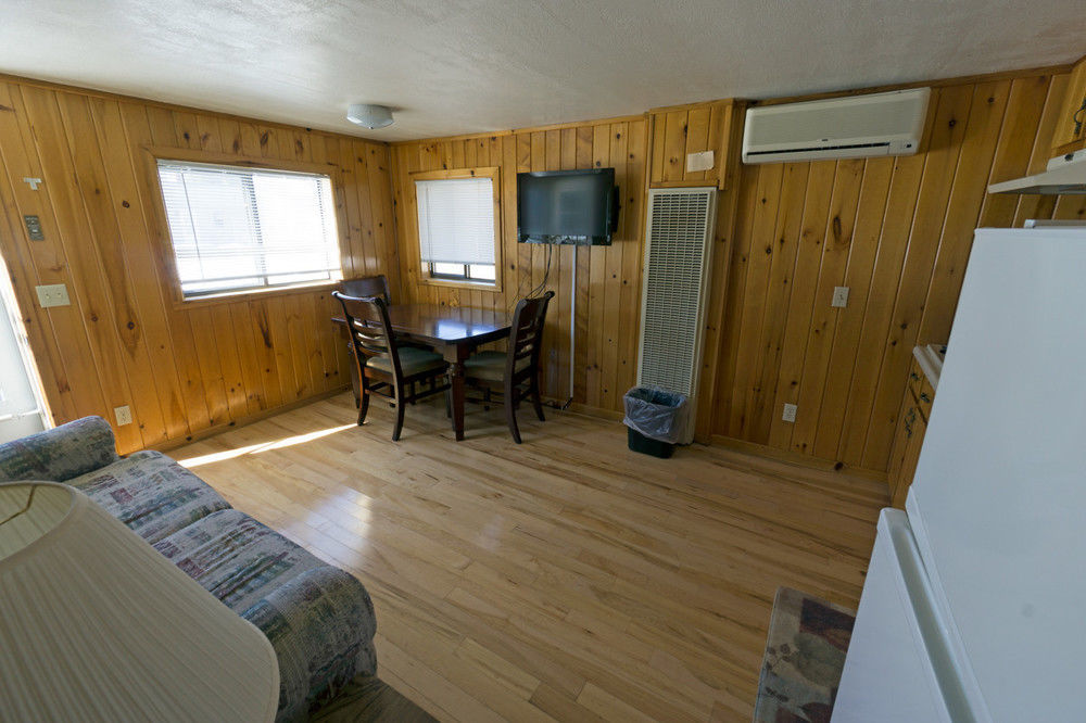 Crystal Lake Resort Beulah Exterior photo